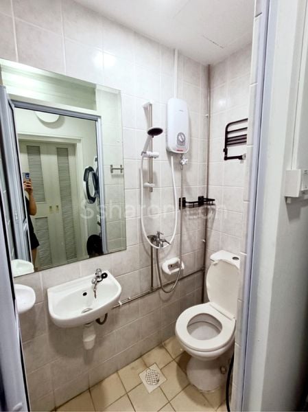 Master Room (Condo) for Rent in  Yishun Sapphire - Image 16