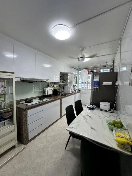 Common Room (HDB) for Rent in  126 Simei Street 1 - Image 3