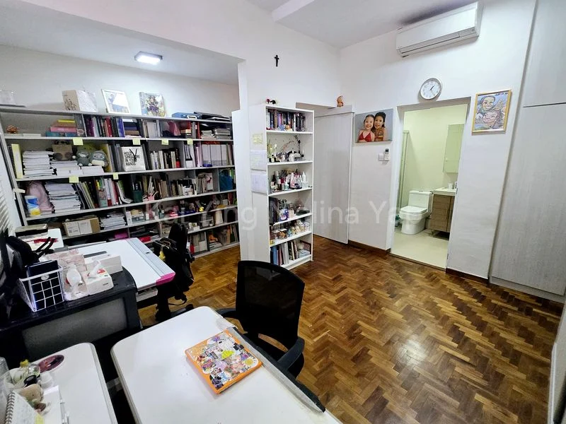 2 Bed Condo for Sale in  Coronation Grove - Image 12