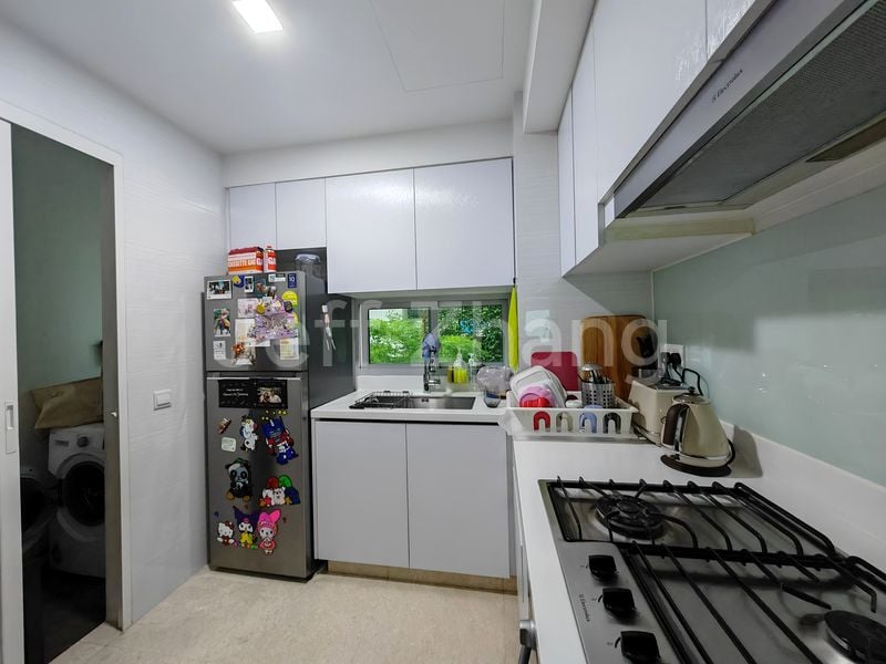 Common Room (Condo) for Rent in  Eight Riversuites - Image 5
