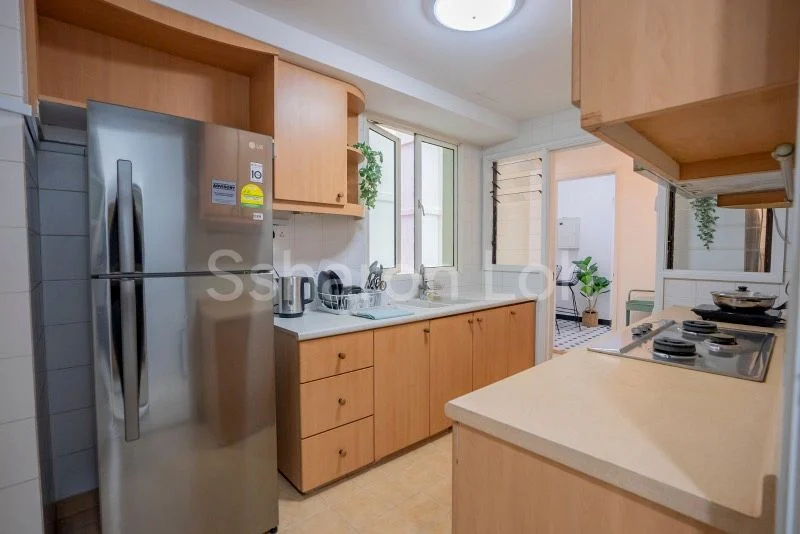 Common Room (Condo) for Rent in  Evergreen Park - Image 3