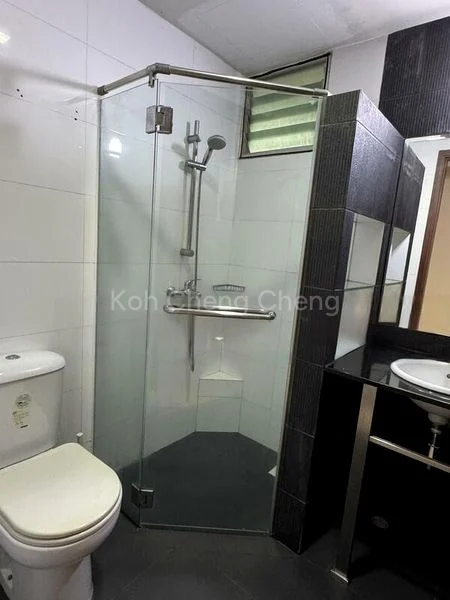 3 Bed Condo for Rent in  Park Green - Image 4