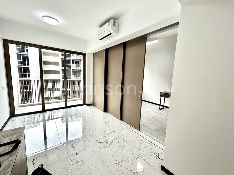 1 Bed Apartment (Condo) for Rent in  Pasir Ris 8 / Pasir Ris Mall - Image 2