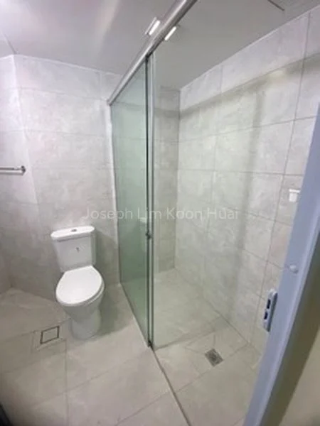 2+1 Bed Condo for Rent in  90 Holland Road - Image 12