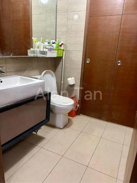 1 Bed Condo for Sale in  The Promenade @ Pelikat - Image 2