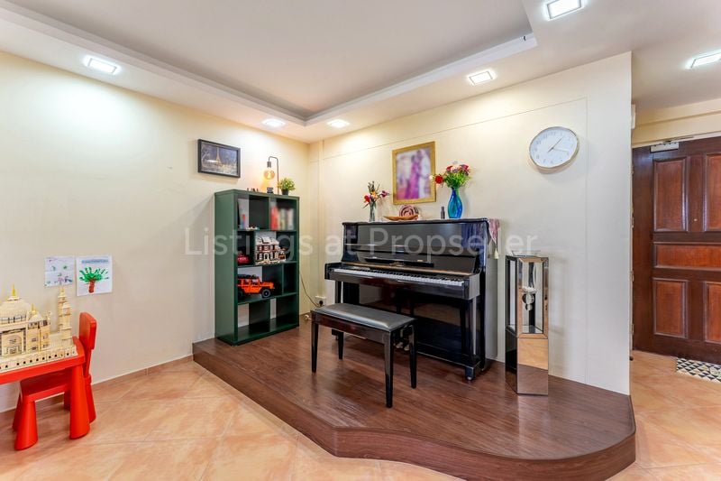 5 Room (5I) HDB for Sale in  506 Woodlands Drive 14 - Image 3