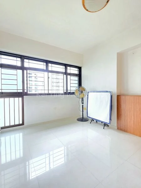 5 Room (5I) HDB for Sale in  147 Lorong 2 Toa Payoh - Image 9