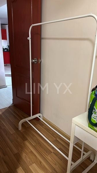 Common Room (HDB) for Rent in  10 Gloucester Road - Image 3