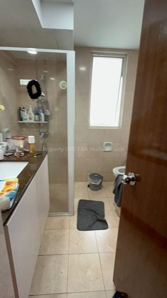 2 Bed Apartment (Condo) for Rent in  Burlington Square - Image 4