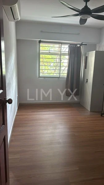 Common Room (HDB) for Rent in  172B Edgedale Plains - Image 2