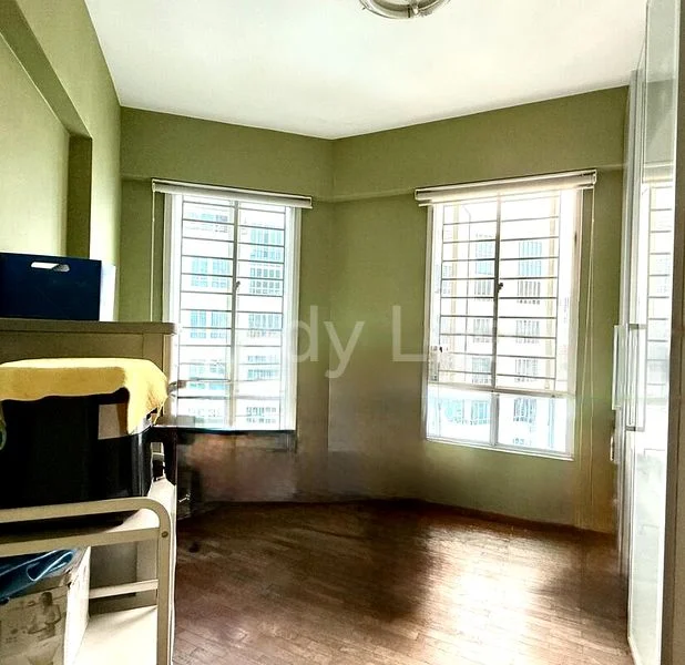 4 Bed Condo for Rent in  Northoaks - Image 2