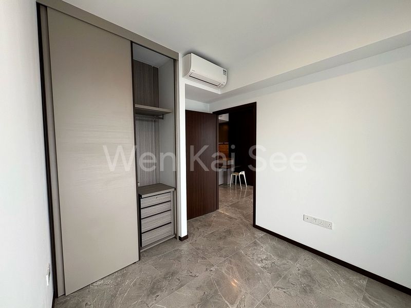 2 Bed Apartment (Condo) for Sale in  One Pearl Bank - Image 11