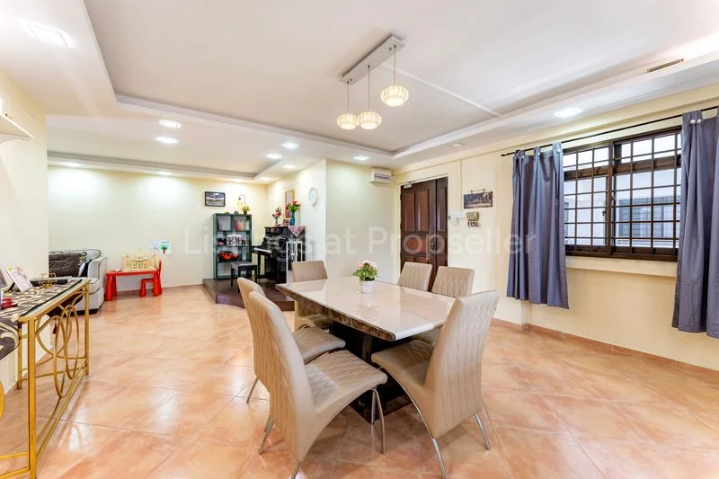 5 Room (5I) HDB for Sale in  506 Woodlands Drive 14 - Image 2