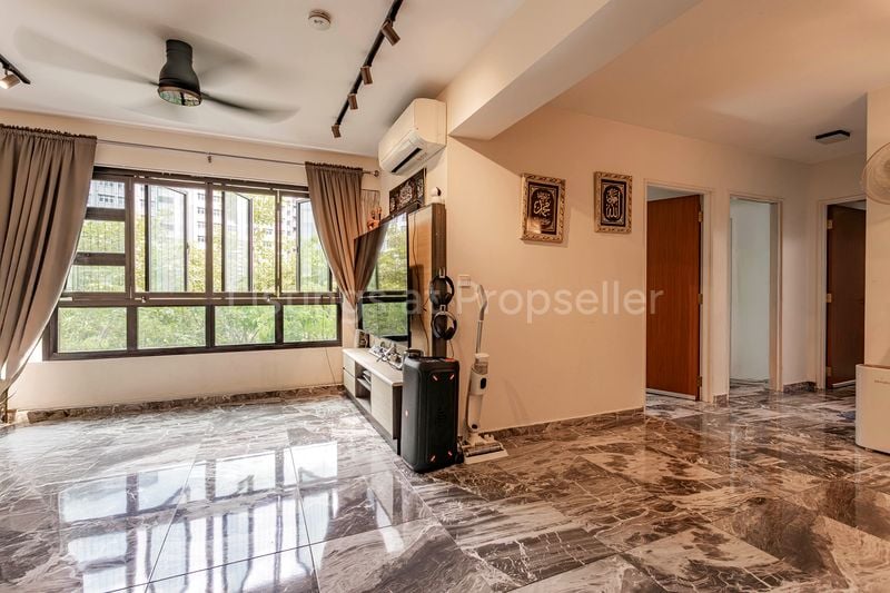 4 Room (4A) HDB for Sale in  462C Yishun Avenue 6 - Image 2