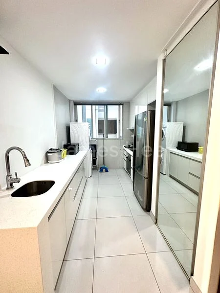 4 Bed Apartment (Condo) for Rent in  The Rochester Residences - Image 9