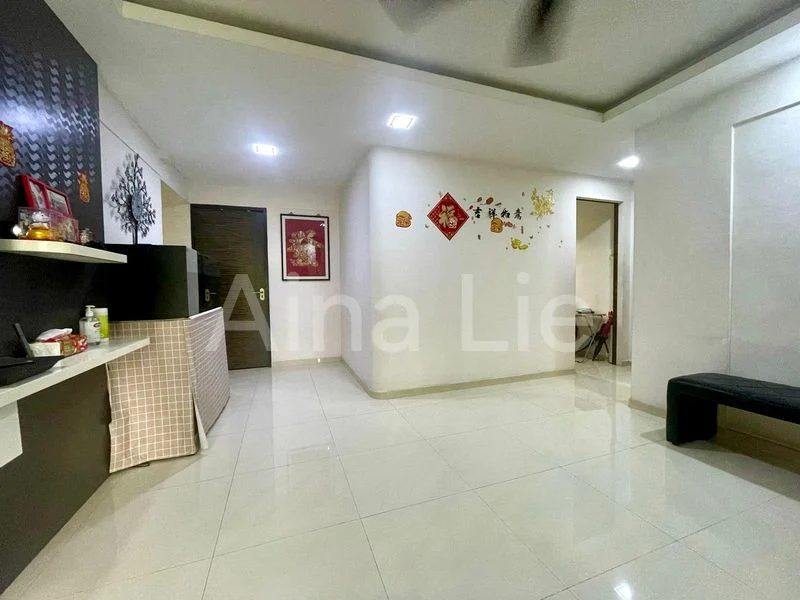 4 Room (4NG) HDB for Sale in  245 Jurong East Street 24 - Image 1