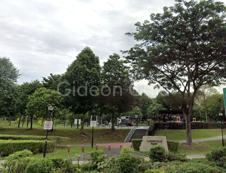 Executive HDB for Sale in  960 Hougang Avenue 9 - Image 10