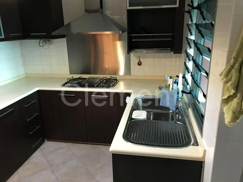 5 Room (5I) HDB for Sale in  126 Bukit Merah View - Image 5