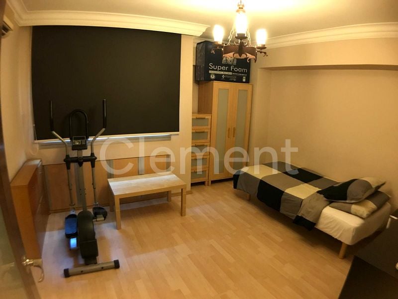 5 Room (5I) HDB for Sale in  126 Bukit Merah View - Image 7