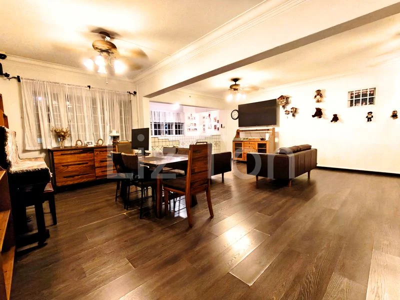 Executive HDB for Sale in  906 Jurong West Street 91 - Image 2