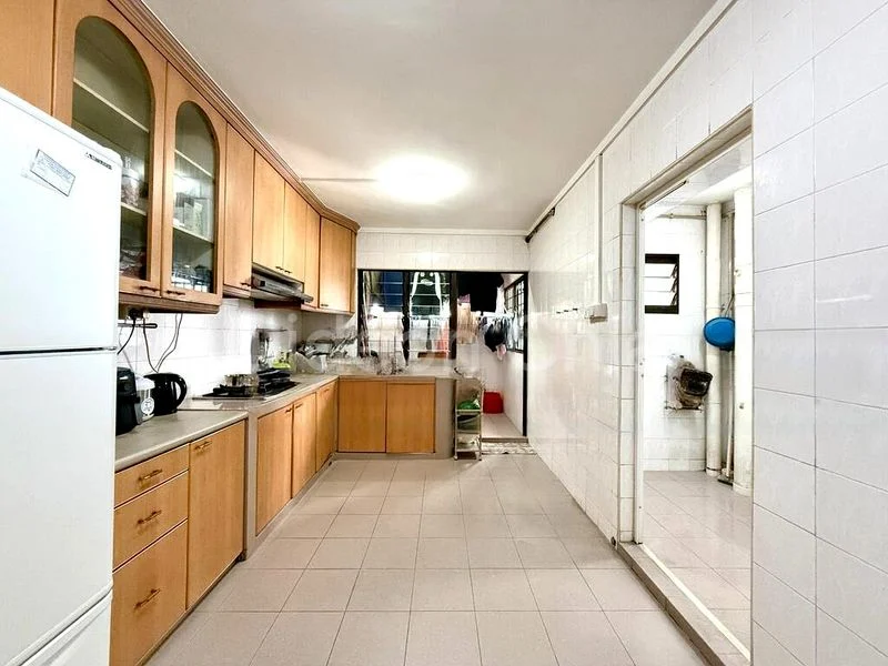 Executive HDB for Sale in  960 Hougang Avenue 9 - Image 6