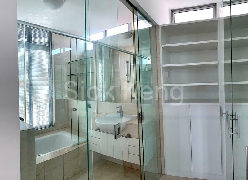 3 Bed Apartment (Condo) for Rent in  11 Amber Road - Image 6