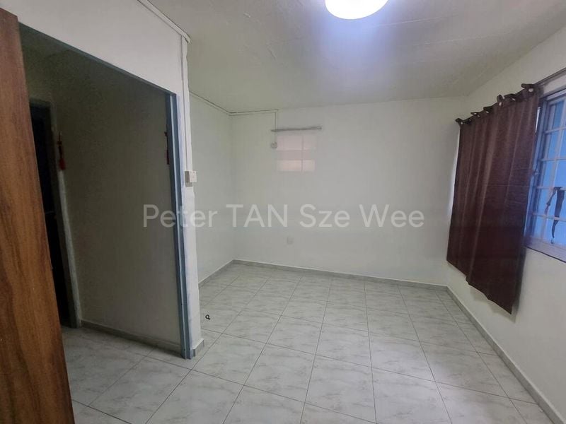 Common Room (HDB) for Rent in  229 Bukit Batok East Avenue 3 - Image 3