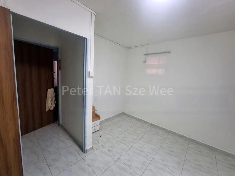 Common Room (HDB) for Rent in  229 Bukit Batok East Avenue 3 - Image 6