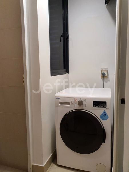 3+1 Bed Apartment (Condo) for Rent in  Waterscape At Cavenagh - Image 9