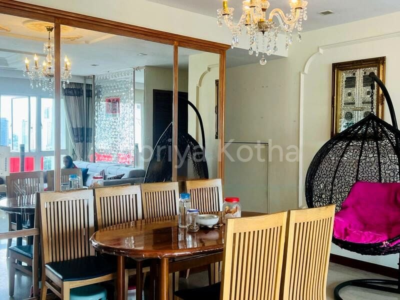 4 Bed Apartment (Condo) for Sale in  Burlington Square - Image 10