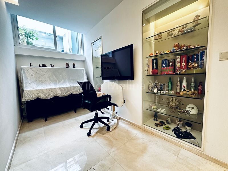 3 Bed Condo for Sale in  Ridgewood - Image 11