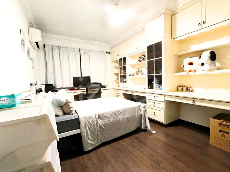 Executive HDB for Sale in  906 Jurong West Street 91 - Image 6