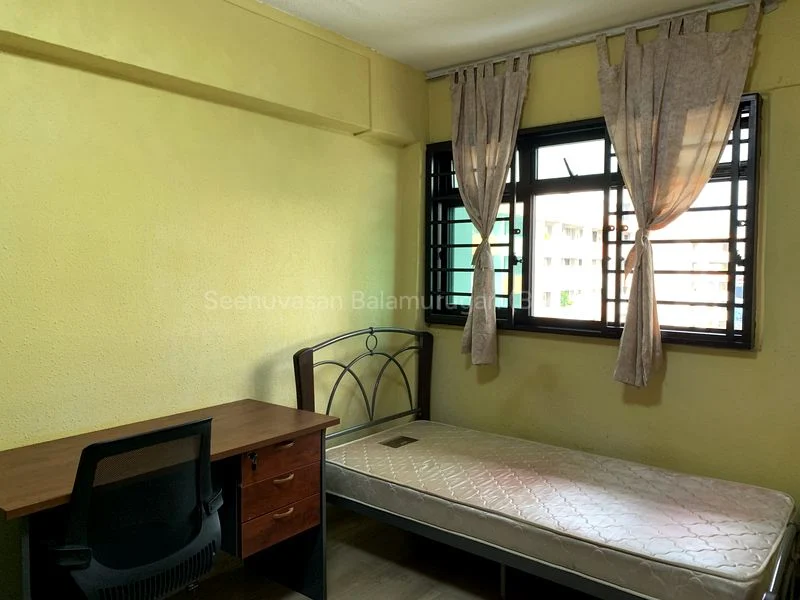 Common Room (HDB) for Rent in  144 Bishan Street 12 - Image 2