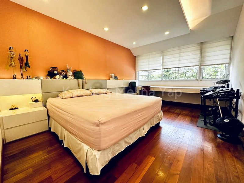 3 Bed Condo for Sale in  Ridgewood - Image 17