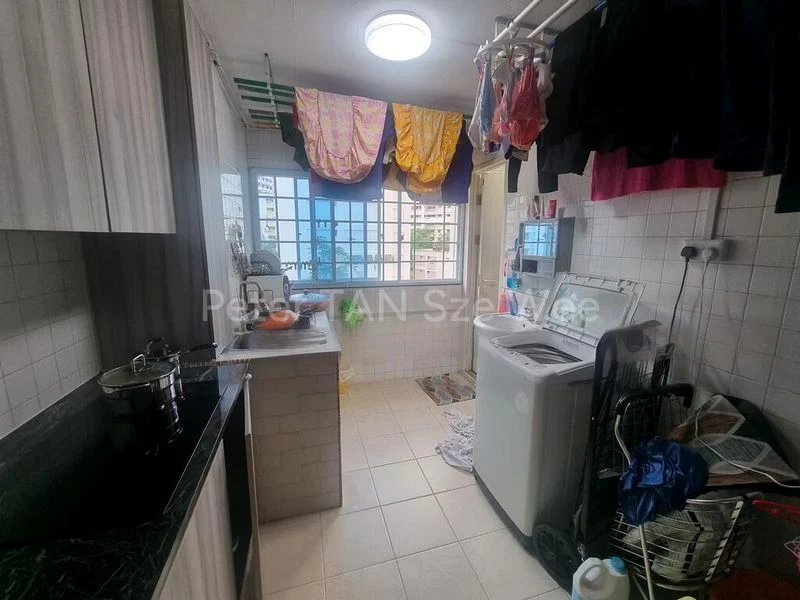 Common Room (HDB) for Rent in  229 Bukit Batok East Avenue 3 - Image 5