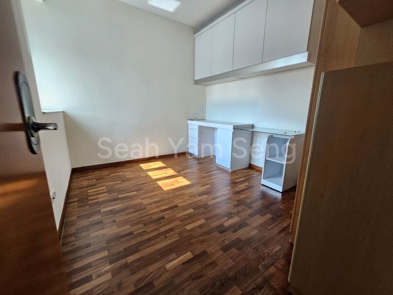 3 Bed Condo for Rent in  Queens - Image 4