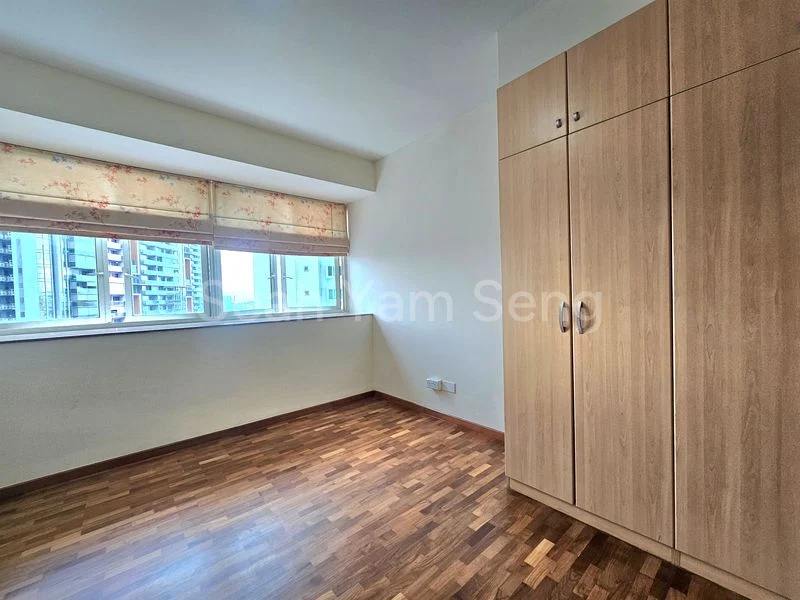 3 Bed Condo for Rent in  Queens - Image 10