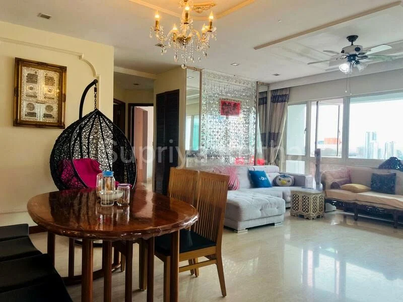 4 Bed Apartment (Condo) for Sale in  Burlington Square - Image 9
