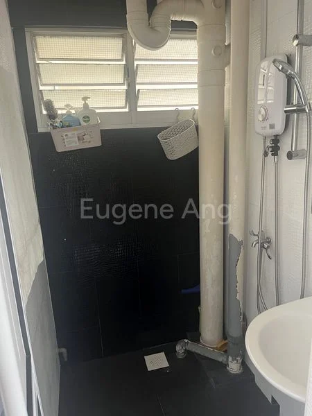 Common Room (HDB) for Rent in  7 Saint George's Lane - Image 4