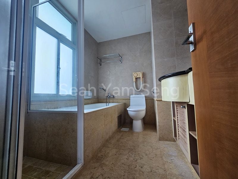 3 Bed Condo for Rent in  Queens - Image 7