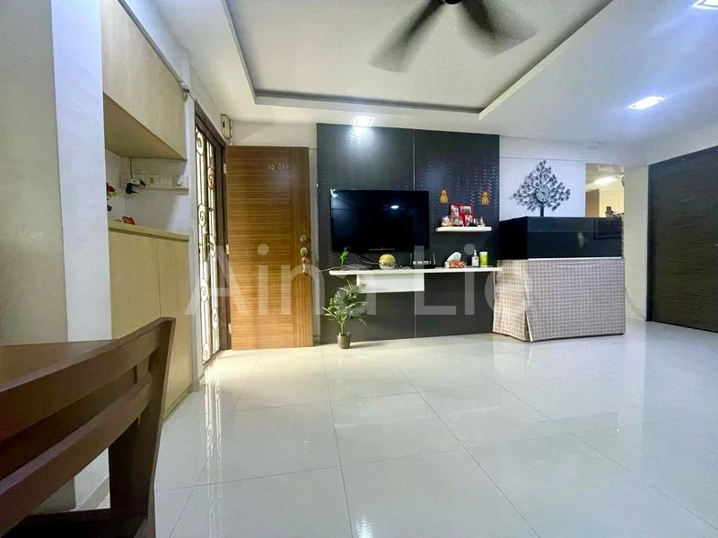 4 Room (4NG) HDB for Sale in  245 Jurong East Street 24 - Image 2