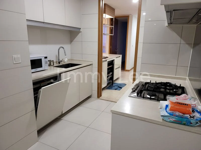3 Bed Condo for Rent in  Marina One Residences - Image 4