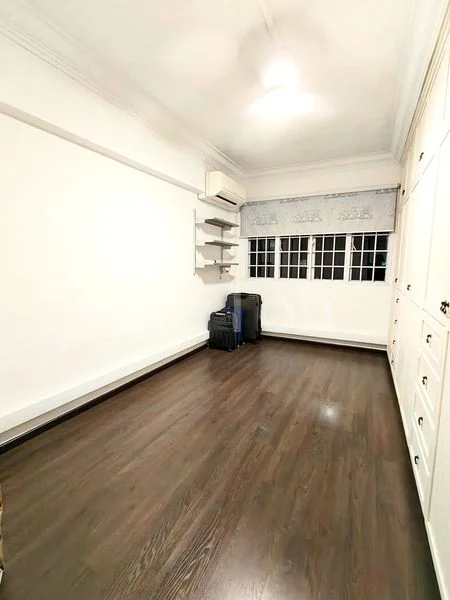 Executive HDB for Sale in  906 Jurong West Street 91 - Image 7