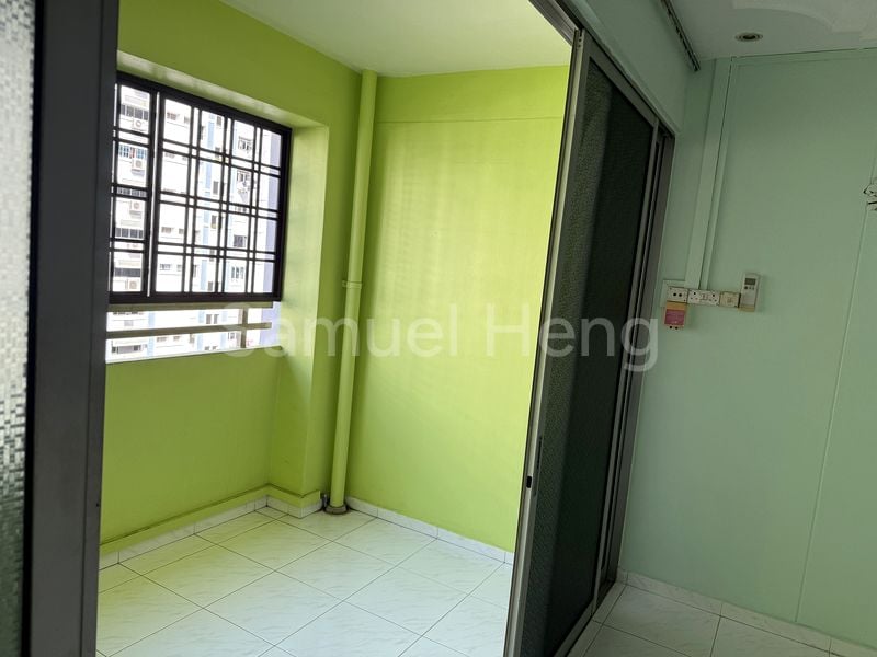Executive HDB for Sale in  222 Pasir Ris Street 21 - Image 7
