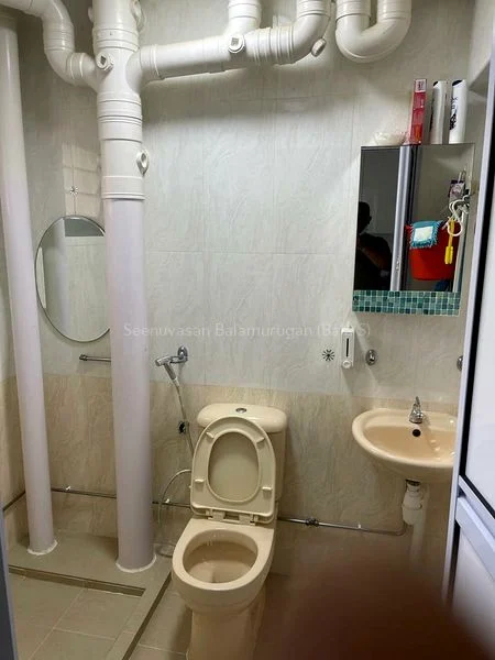 Common Room (HDB) for Rent in  62 Teban Gardens Road - Image 4