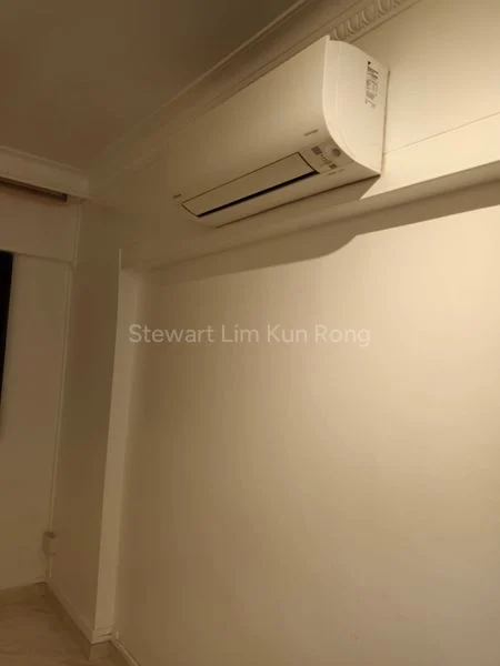 Common Room (HDB) for Rent in  427 Jurong West Avenue 1 - Image 1
