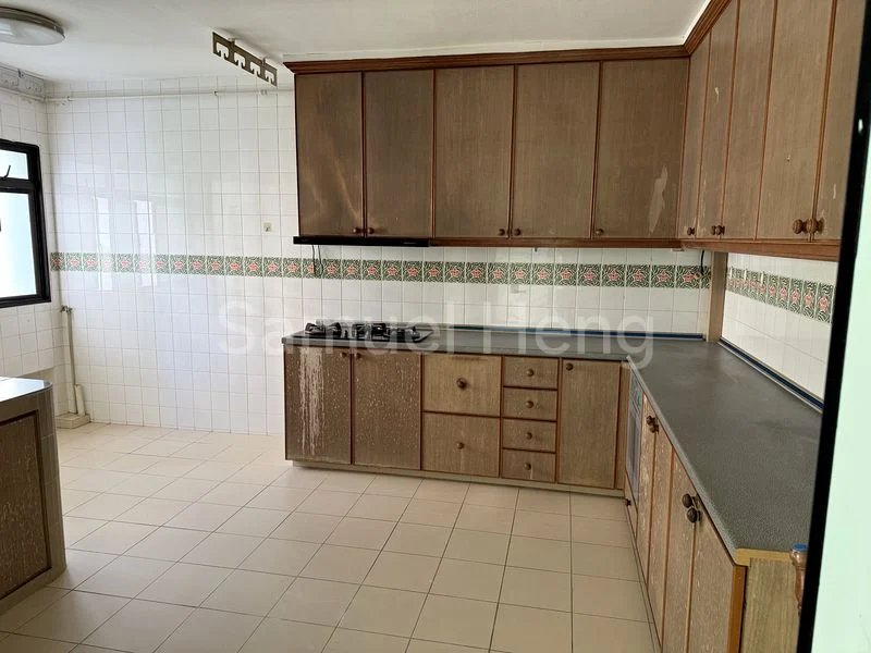 Executive HDB for Sale in  222 Pasir Ris Street 21 - Image 10