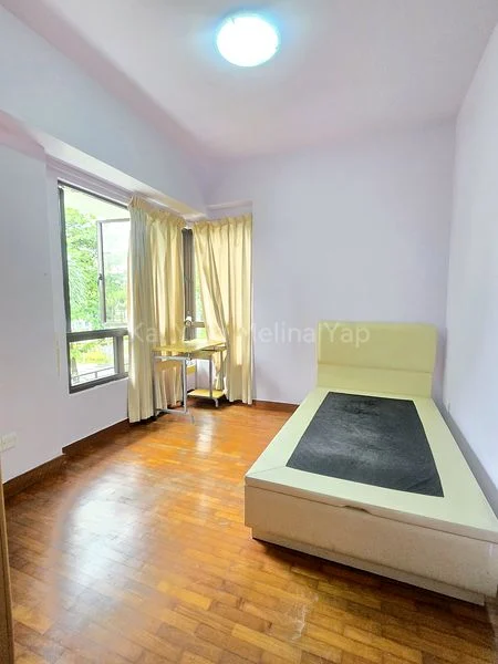 3 Bed Condo for Sale in  The Mayfair - Image 4