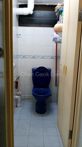 Common Room (HDB) for Rent in  5 Ghim Moh Road - Image 5