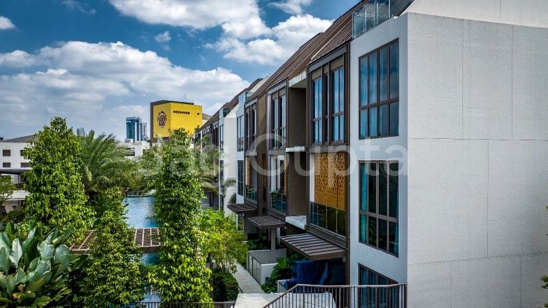 4 Bed (Condo) for Sale in  Parksuites - Image 2